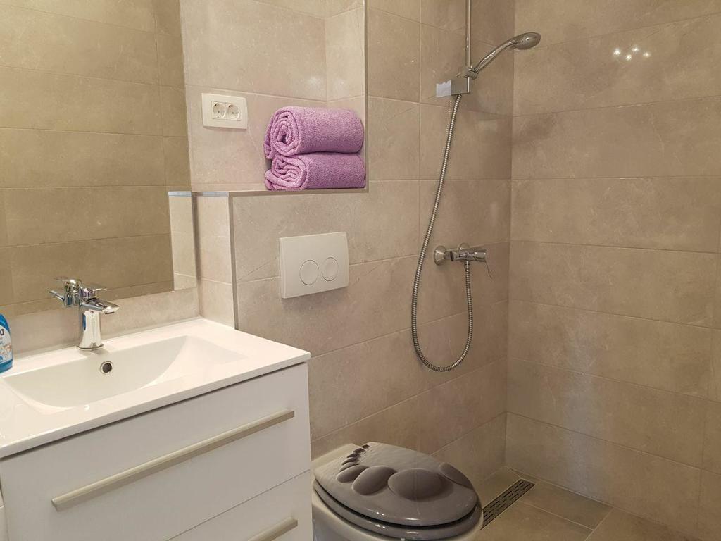Studio Apartment Sea Star Split Buitenkant foto